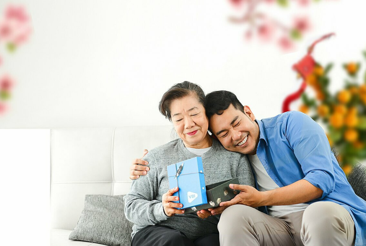 Người thật tặng 40% cho người mới.