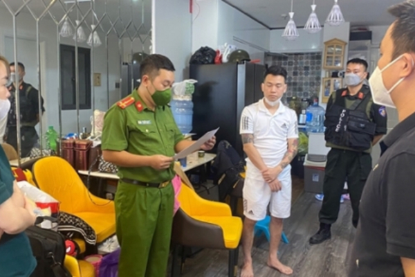 Đánh bạc baccarat, thua bạc triệu mỗi năm