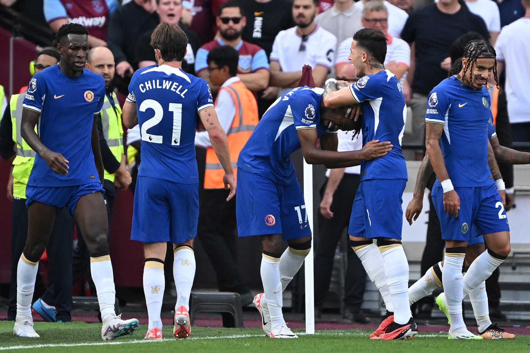 Tin tức chuyển nhượng Chelsea: Đội bóng có những thay đổi gì?